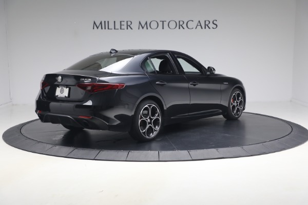 Used 2022 Alfa Romeo Giulia Veloce for sale $27,900 at Bentley Greenwich in Greenwich CT 06830 7
