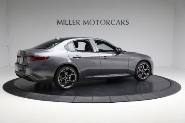 Used 2022 Alfa Romeo Giulia Veloce for sale Sold at Bentley Greenwich in Greenwich CT 06830 12