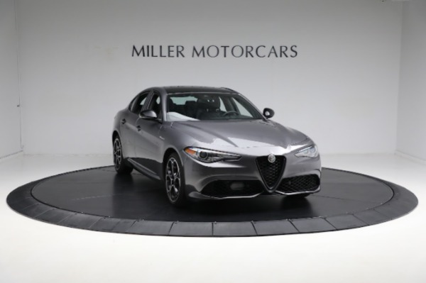 Used 2022 Alfa Romeo Giulia Veloce for sale Sold at Bentley Greenwich in Greenwich CT 06830 17
