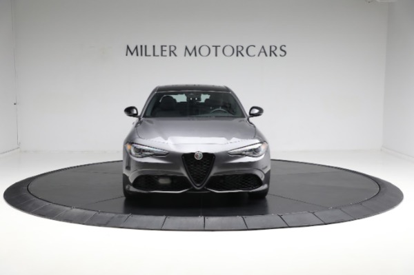Used 2022 Alfa Romeo Giulia Veloce for sale Sold at Bentley Greenwich in Greenwich CT 06830 18
