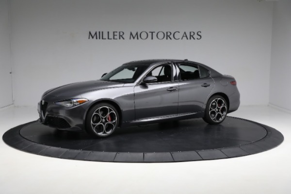 Used 2022 Alfa Romeo Giulia Veloce for sale Sold at Bentley Greenwich in Greenwich CT 06830 3