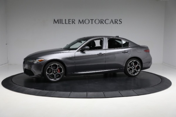 Used 2022 Alfa Romeo Giulia Veloce for sale Sold at Bentley Greenwich in Greenwich CT 06830 4