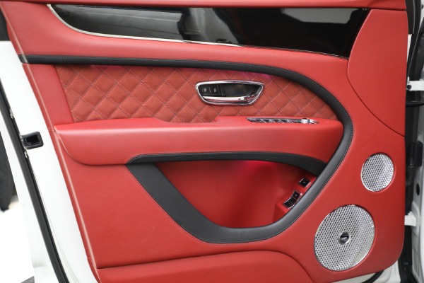 Used 2022 Bentley Bentayga Speed for sale $169,900 at Bentley Greenwich in Greenwich CT 06830 22
