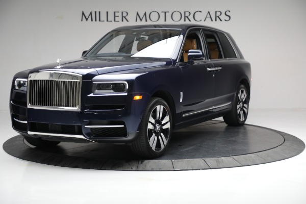 Used 2019 Rolls-Royce Cullinan for sale Call for price at Bentley Greenwich in Greenwich CT 06830 3