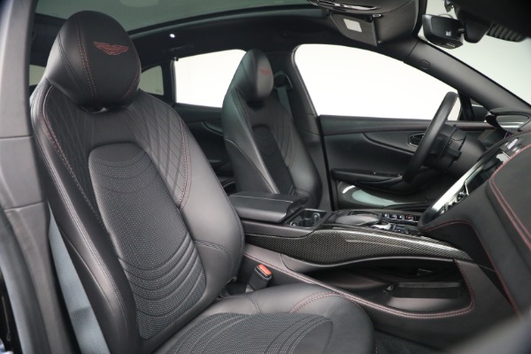 Used 2022 Aston Martin DBX for sale $115,900 at Bentley Greenwich in Greenwich CT 06830 25