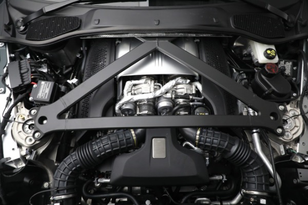 New 2022 Aston Martin DB11 V8 for sale $246,016 at Bentley Greenwich in Greenwich CT 06830 22