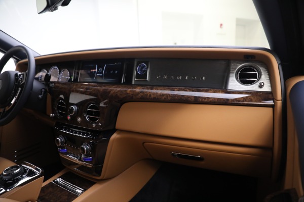 Used 2022 Rolls-Royce Phantom for sale $599,900 at Bentley Greenwich in Greenwich CT 06830 11