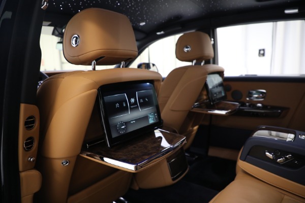 Used 2022 Rolls-Royce Phantom for sale Sold at Bentley Greenwich in Greenwich CT 06830 18