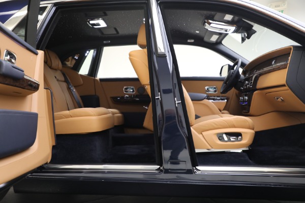 Used 2022 Rolls-Royce Phantom for sale Sold at Bentley Greenwich in Greenwich CT 06830 28