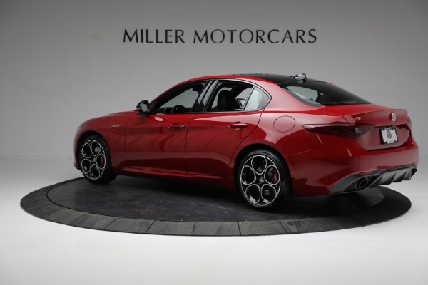 New 2022 Alfa Romeo Giulia Veloce for sale Sold at Bentley Greenwich in Greenwich CT 06830 4