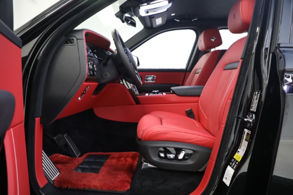 Used 2022 Rolls-Royce Black Badge Cullinan for sale $429,900 at Bentley Greenwich in Greenwich CT 06830 17