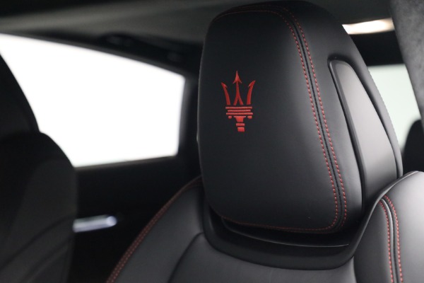 New 2022 Maserati Quattroporte Modena Q4 for sale $136,901 at Bentley Greenwich in Greenwich CT 06830 16