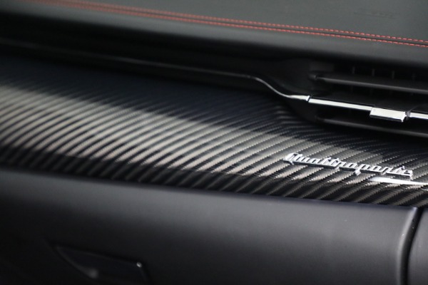 New 2022 Maserati Quattroporte Modena Q4 for sale $136,901 at Bentley Greenwich in Greenwich CT 06830 27