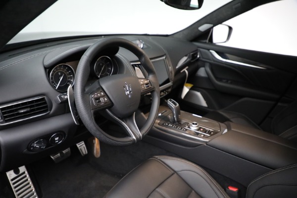 New 2022 Maserati Levante GT for sale $105,775 at Bentley Greenwich in Greenwich CT 06830 11