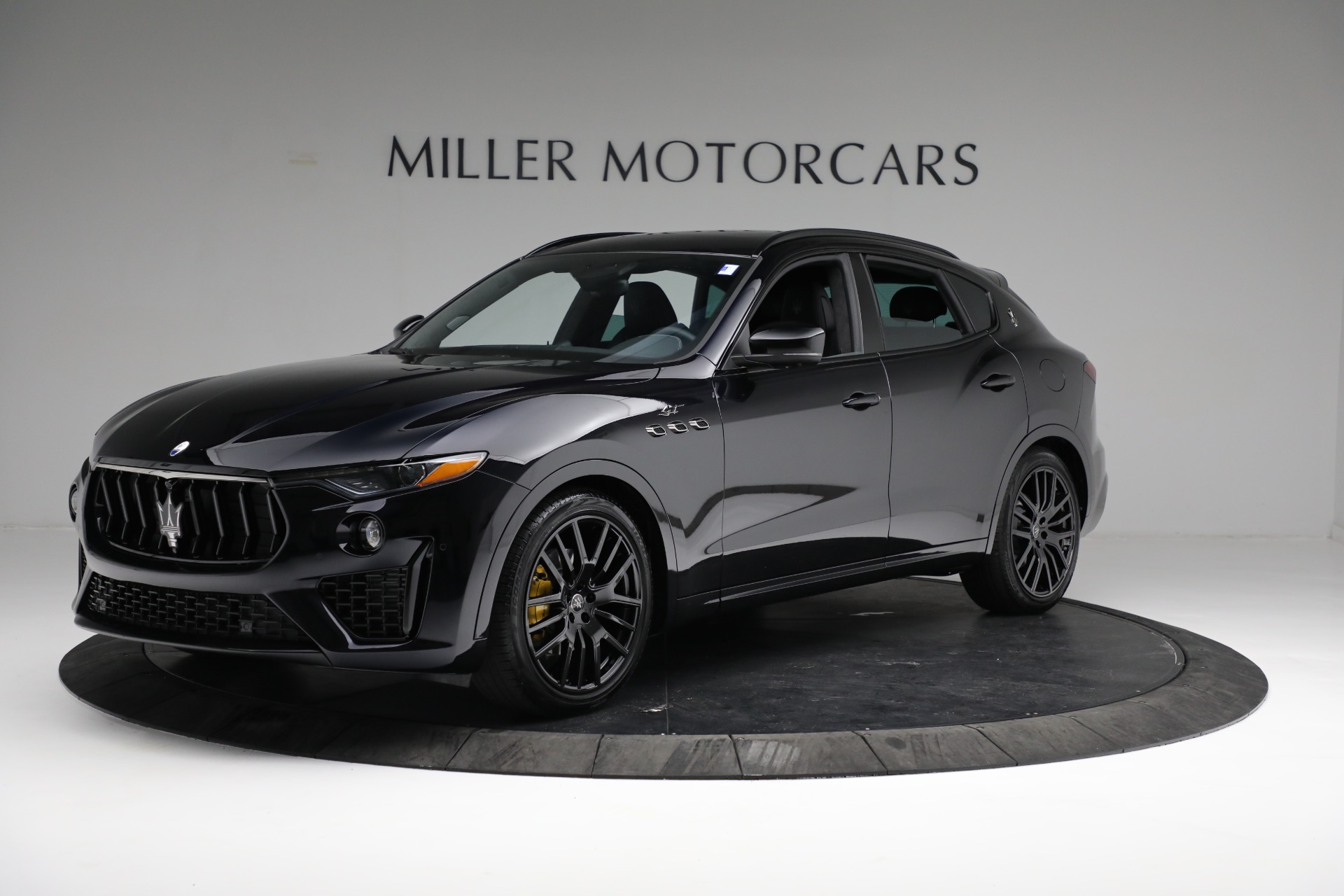 New 2022 Maserati Levante GT for sale $105,775 at Bentley Greenwich in Greenwich CT 06830 1