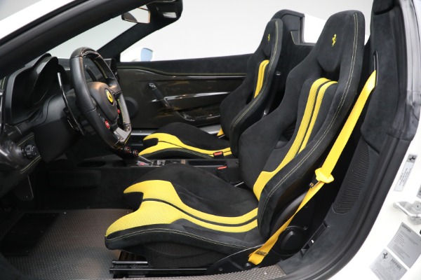 Used 2015 Ferrari 458 Speciale Aperta for sale Sold at Bentley Greenwich in Greenwich CT 06830 26