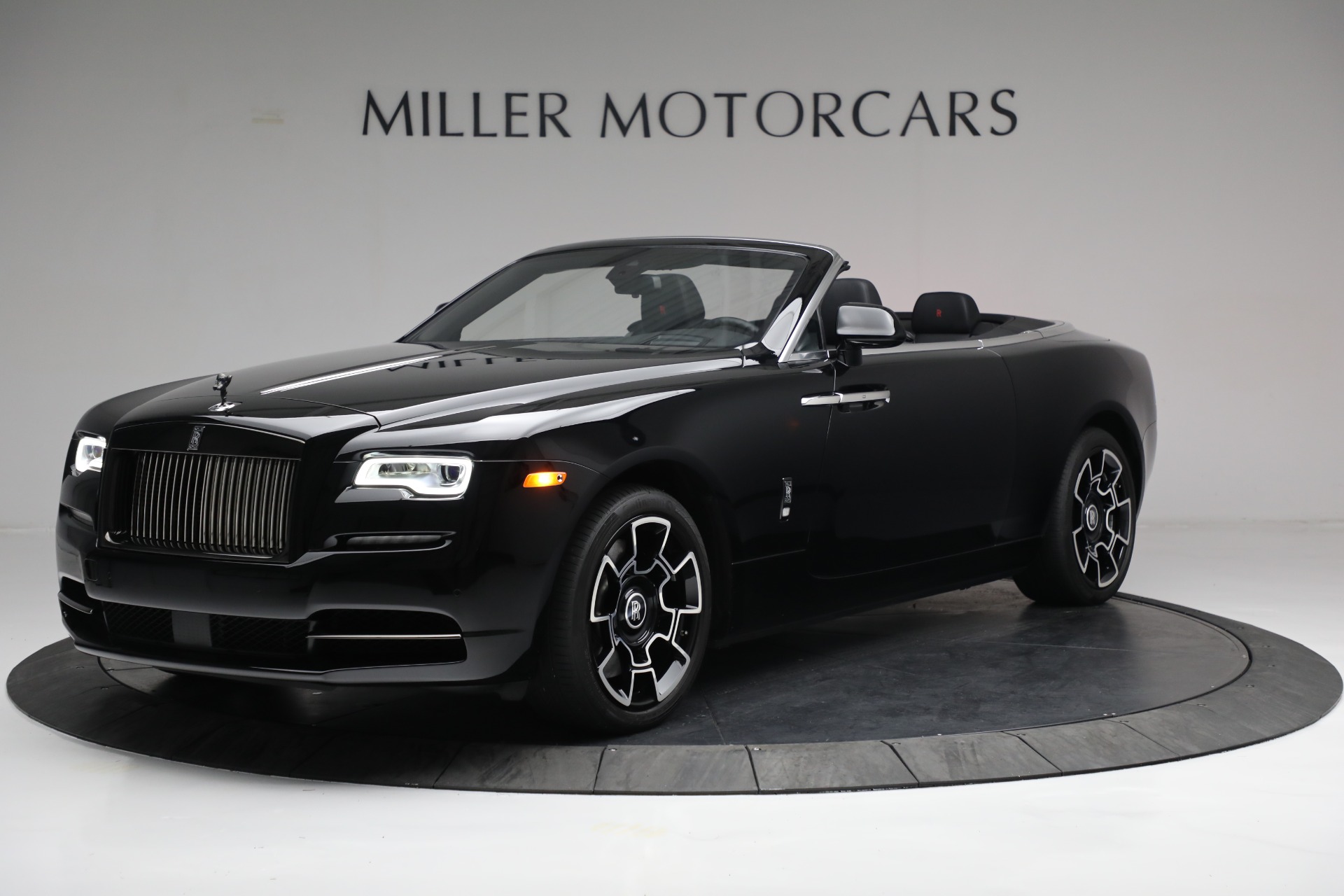 Used 2018 Rolls-Royce Black Badge Dawn for sale $355,900 at Bentley Greenwich in Greenwich CT 06830 1