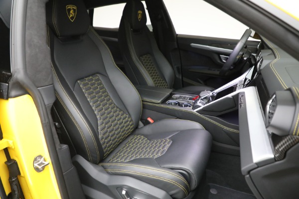 Used 2021 Lamborghini Urus for sale Sold at Bentley Greenwich in Greenwich CT 06830 21