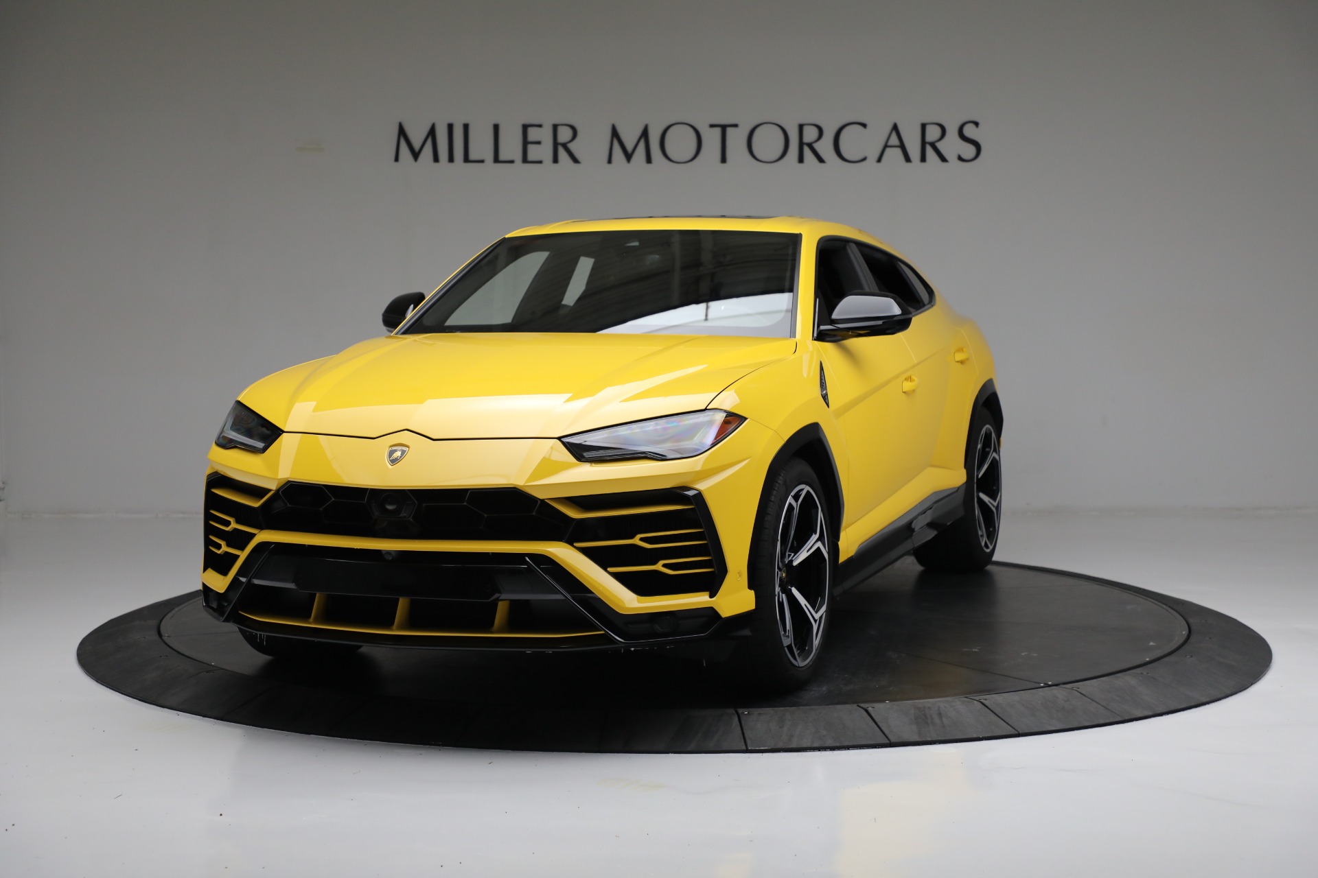 Used 2021 Lamborghini Urus for sale Sold at Bentley Greenwich in Greenwich CT 06830 1