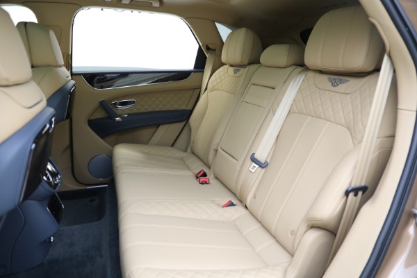 Used 2017 Bentley Bentayga W12 for sale Sold at Bentley Greenwich in Greenwich CT 06830 22