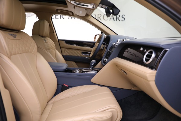 Used 2017 Bentley Bentayga W12 for sale Sold at Bentley Greenwich in Greenwich CT 06830 25
