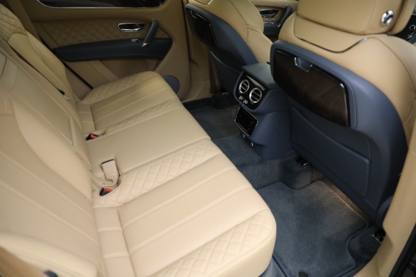 Used 2017 Bentley Bentayga W12 for sale Sold at Bentley Greenwich in Greenwich CT 06830 28
