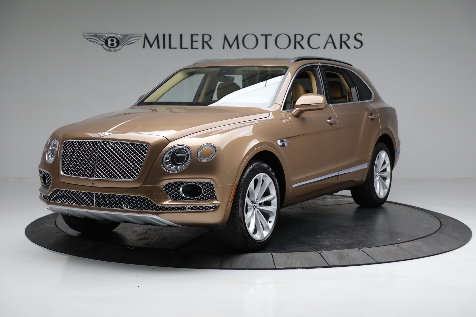 Used 2017 Bentley Bentayga W12 for sale Sold at Bentley Greenwich in Greenwich CT 06830 1