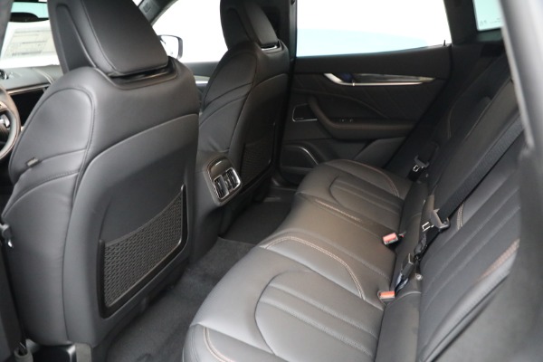 New 2022 Maserati Levante GT for sale $105,665 at Bentley Greenwich in Greenwich CT 06830 17