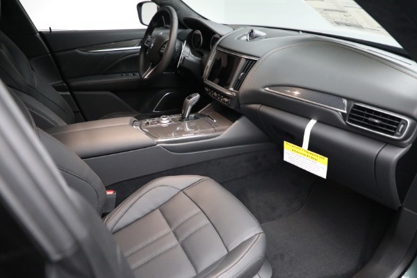 New 2022 Maserati Levante GT for sale $105,665 at Bentley Greenwich in Greenwich CT 06830 19