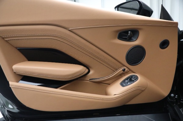 Used 2022 Aston Martin Vantage Auto for sale Sold at Bentley Greenwich in Greenwich CT 06830 16