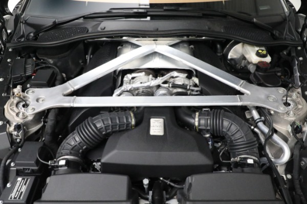 Used 2022 Aston Martin Vantage Auto for sale Sold at Bentley Greenwich in Greenwich CT 06830 28