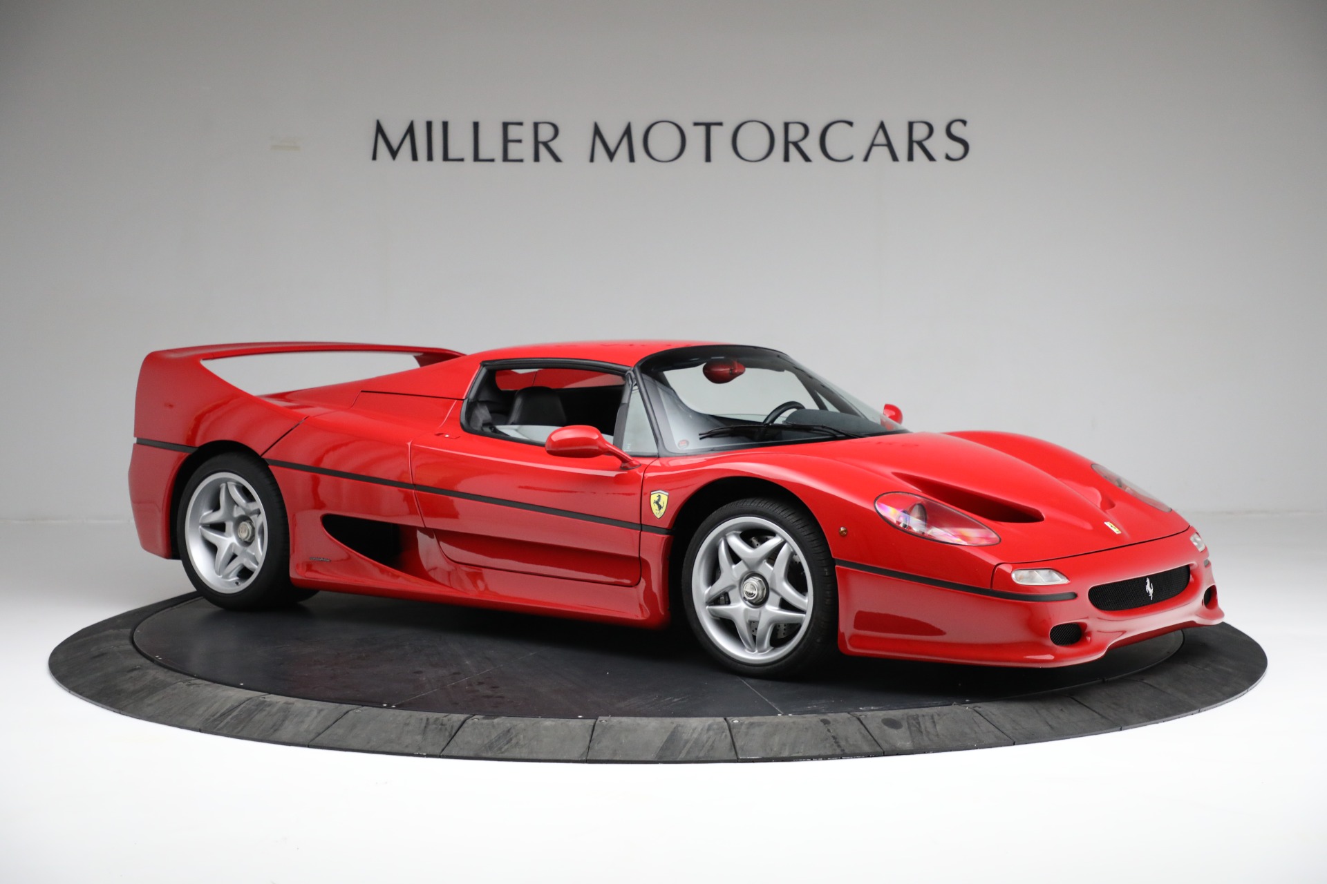 Pre-Owned 1996 Ferrari F50 For Sale (Special Pricing) | Bentley ...
