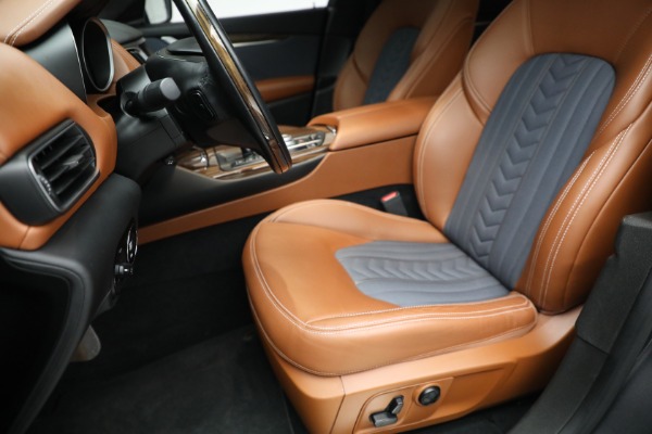Used 2019 Maserati Levante GranLusso for sale Sold at Bentley Greenwich in Greenwich CT 06830 15