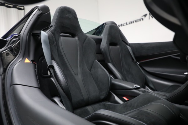 Used 2022 McLaren 720S Spider Performance for sale $344,900 at Bentley Greenwich in Greenwich CT 06830 27