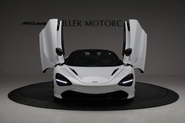 New 2022 McLaren 720S Spider Performance for sale $381,500 at Bentley Greenwich in Greenwich CT 06830 13