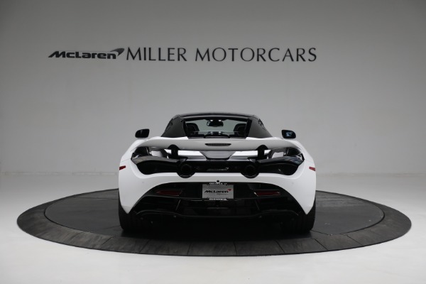 New 2022 McLaren 720S Spider Performance for sale $381,500 at Bentley Greenwich in Greenwich CT 06830 18