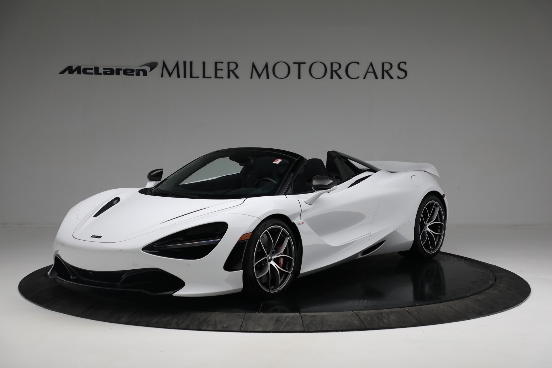 New 2022 McLaren 720S Spider Performance for sale $381,500 at Bentley Greenwich in Greenwich CT 06830 1