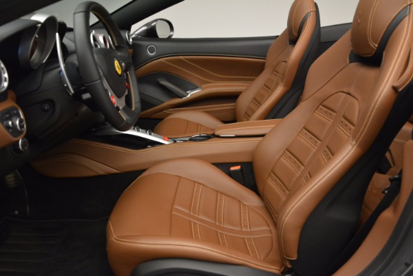 Used 2015 Ferrari California T for sale Sold at Bentley Greenwich in Greenwich CT 06830 26