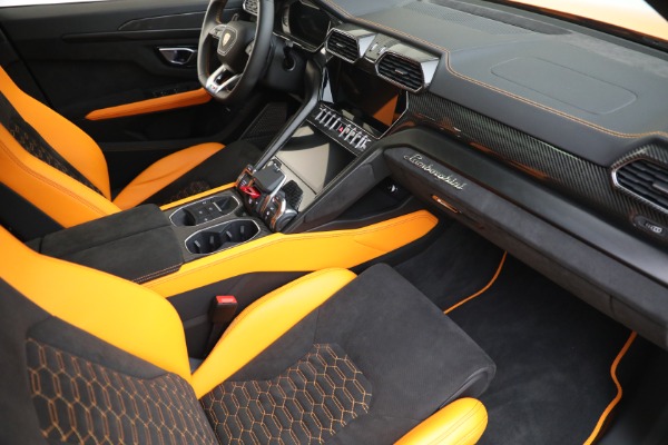 Used 2021 Lamborghini Urus Pearl Capsule Edition for sale Sold at Bentley Greenwich in Greenwich CT 06830 27