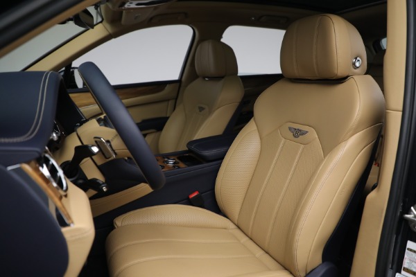 Used 2021 Bentley Bentayga V8 for sale Sold at Bentley Greenwich in Greenwich CT 06830 17