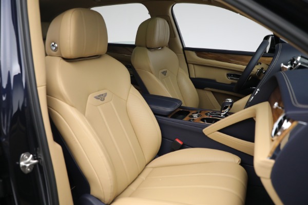 Used 2021 Bentley Bentayga V8 for sale Sold at Bentley Greenwich in Greenwich CT 06830 25