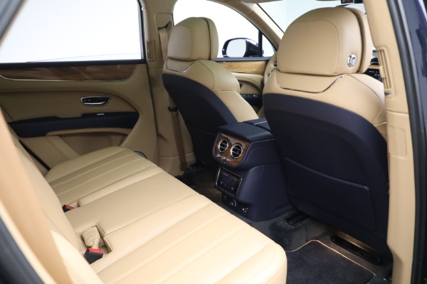 Used 2021 Bentley Bentayga V8 for sale Sold at Bentley Greenwich in Greenwich CT 06830 26