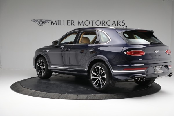Used 2021 Bentley Bentayga V8 for sale Sold at Bentley Greenwich in Greenwich CT 06830 4