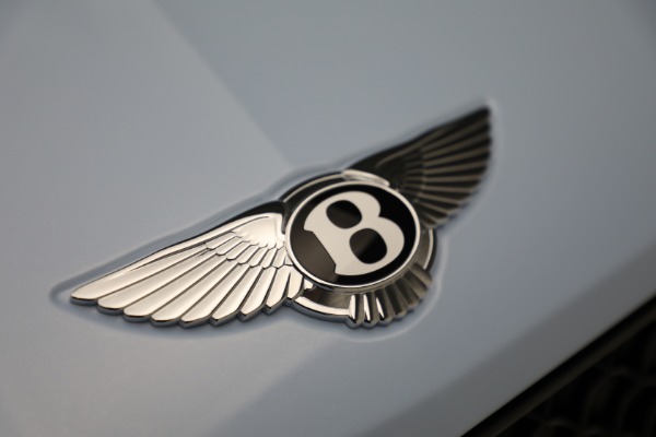 Used 2022 Bentley Bentayga V8 for sale $199,900 at Bentley Greenwich in Greenwich CT 06830 15