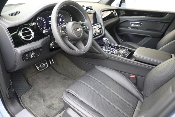 Used 2022 Bentley Bentayga V8 for sale $199,900 at Bentley Greenwich in Greenwich CT 06830 18