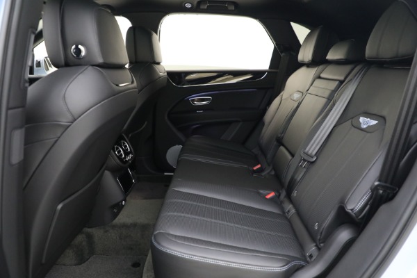 Used 2022 Bentley Bentayga V8 for sale $199,900 at Bentley Greenwich in Greenwich CT 06830 22
