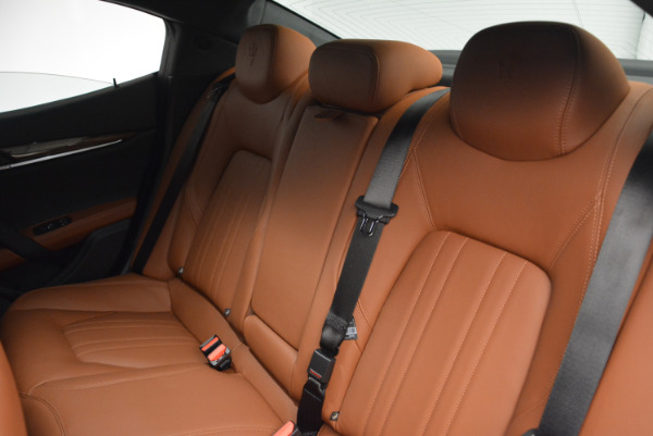 Used 2017 Maserati Ghibli S Q4 EX-LOANER for sale Sold at Bentley Greenwich in Greenwich CT 06830 18