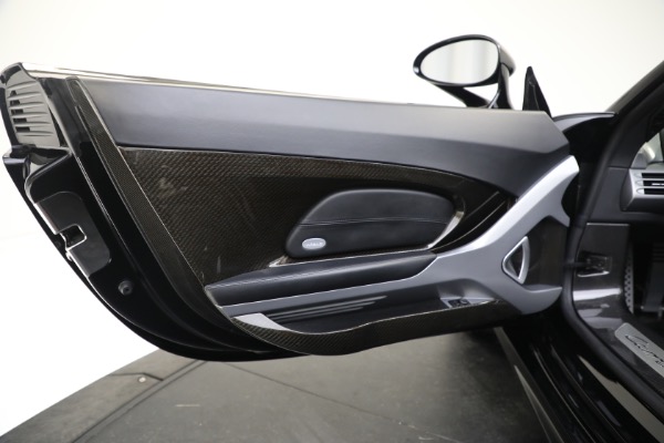Used 2005 Porsche Carrera GT for sale $1,400,000 at Bentley Greenwich in Greenwich CT 06830 26