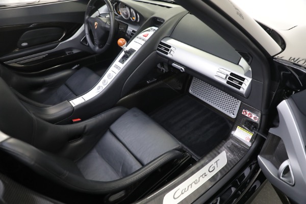 Used 2005 Porsche Carrera GT for sale Sold at Bentley Greenwich in Greenwich CT 06830 27