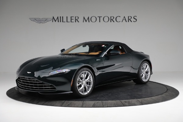 New 2022 Aston Martin Vantage Roadster for sale $192,716 at Bentley Greenwich in Greenwich CT 06830 19